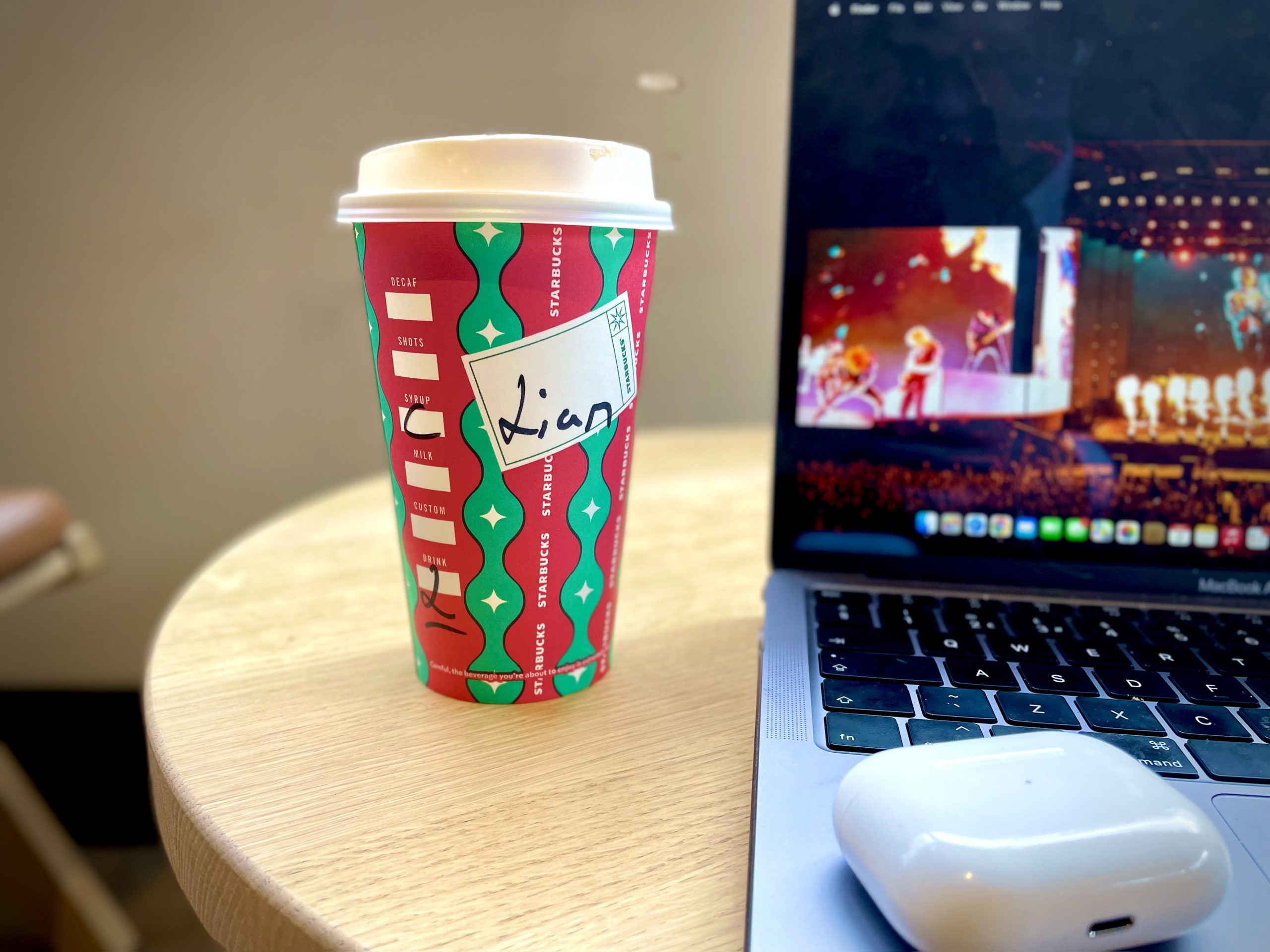 REVIEW Starbucks Vs Costa Battle Of The Gingerbread Latte